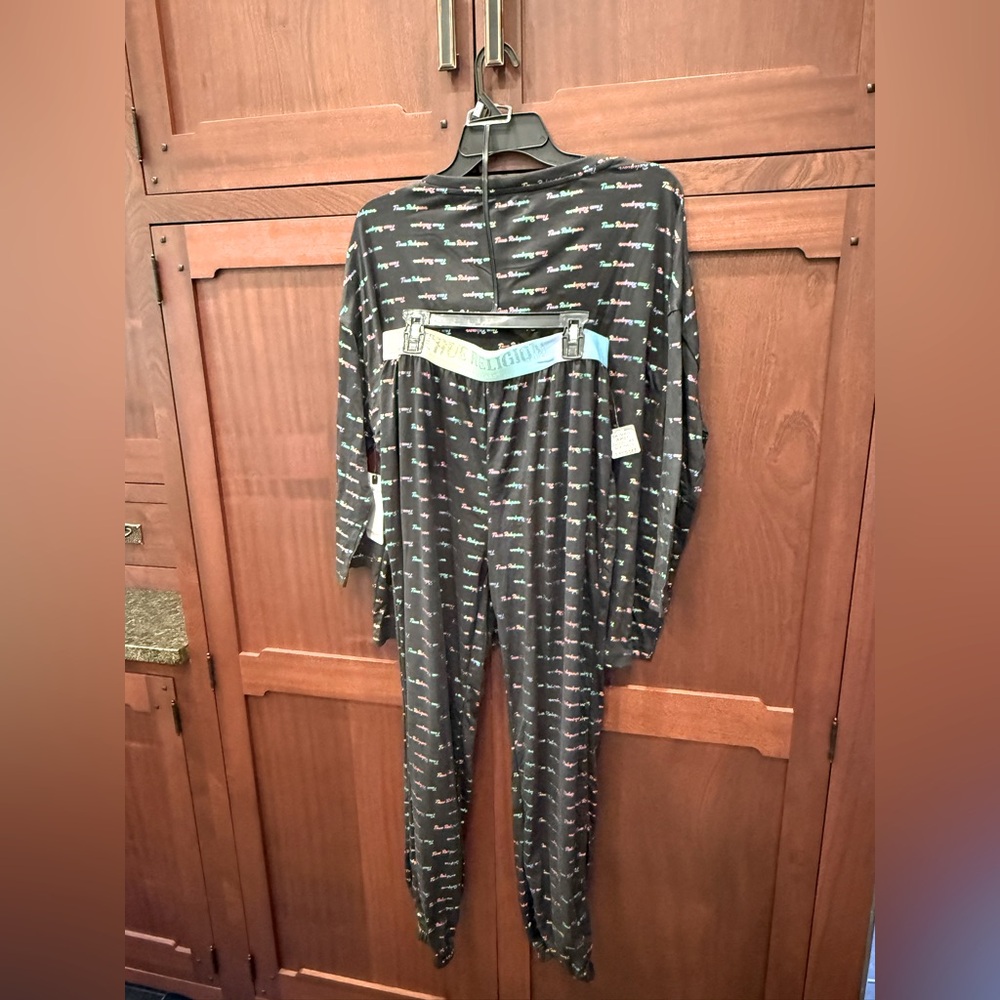 True Religion NWT Black Long Sleeve Brushed Jersey Pajama Jogger Set (0691) - Picture 3 of 13